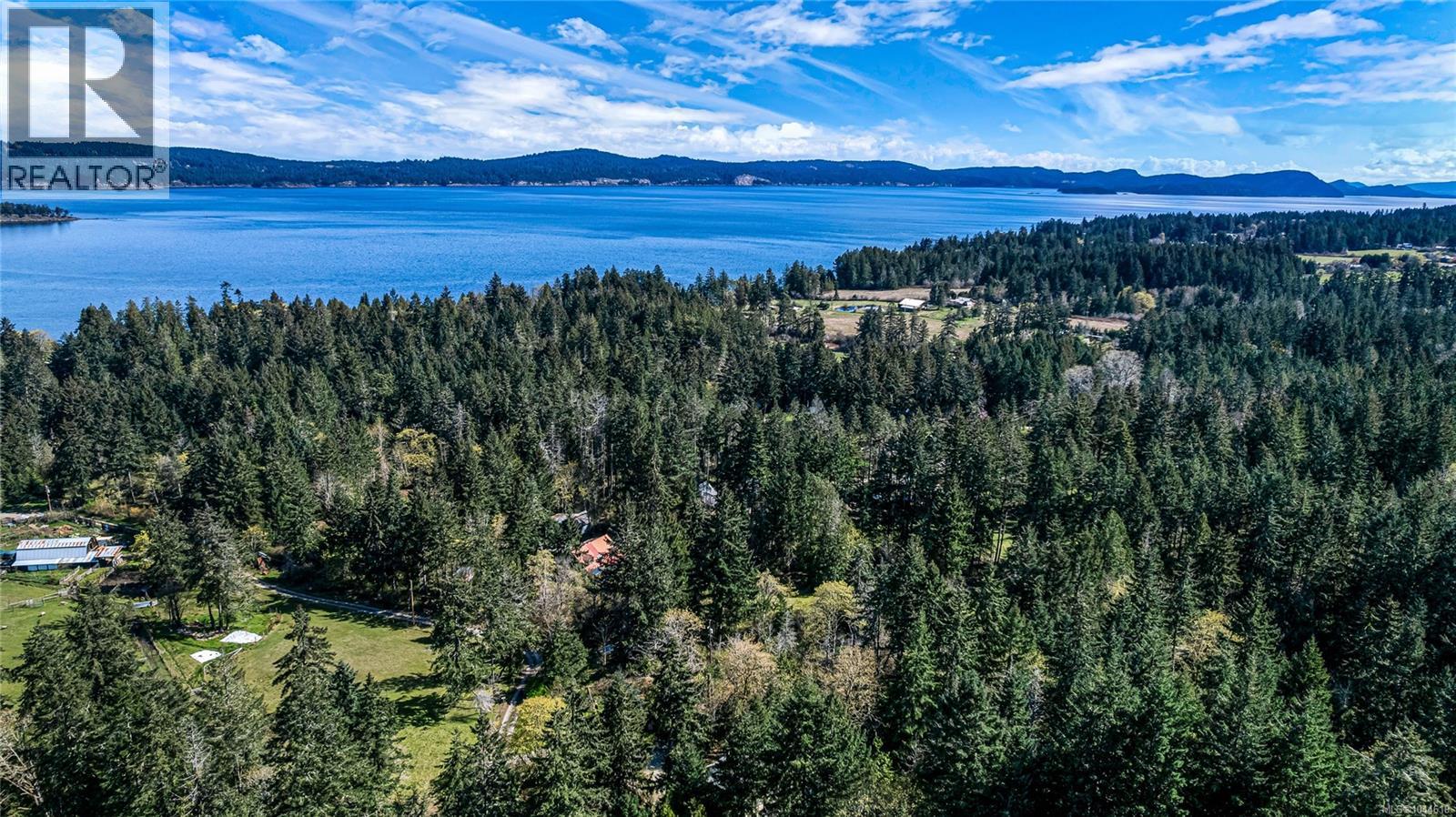 Residential in Salt Spring 4