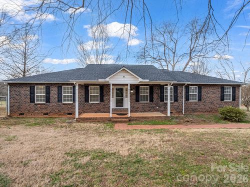 5573 Lennox Dr, Kings Mountain, NC, 28086-8492 | Card Image