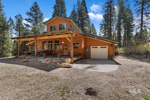 11 Shadow Rd, Garden Valley, ID, 83622-5189 | Card Image