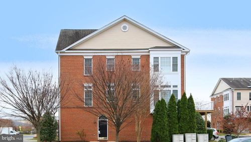 25121 Gunnery Sq, CHANTILLY, VA, 20152-6033 | Card Image