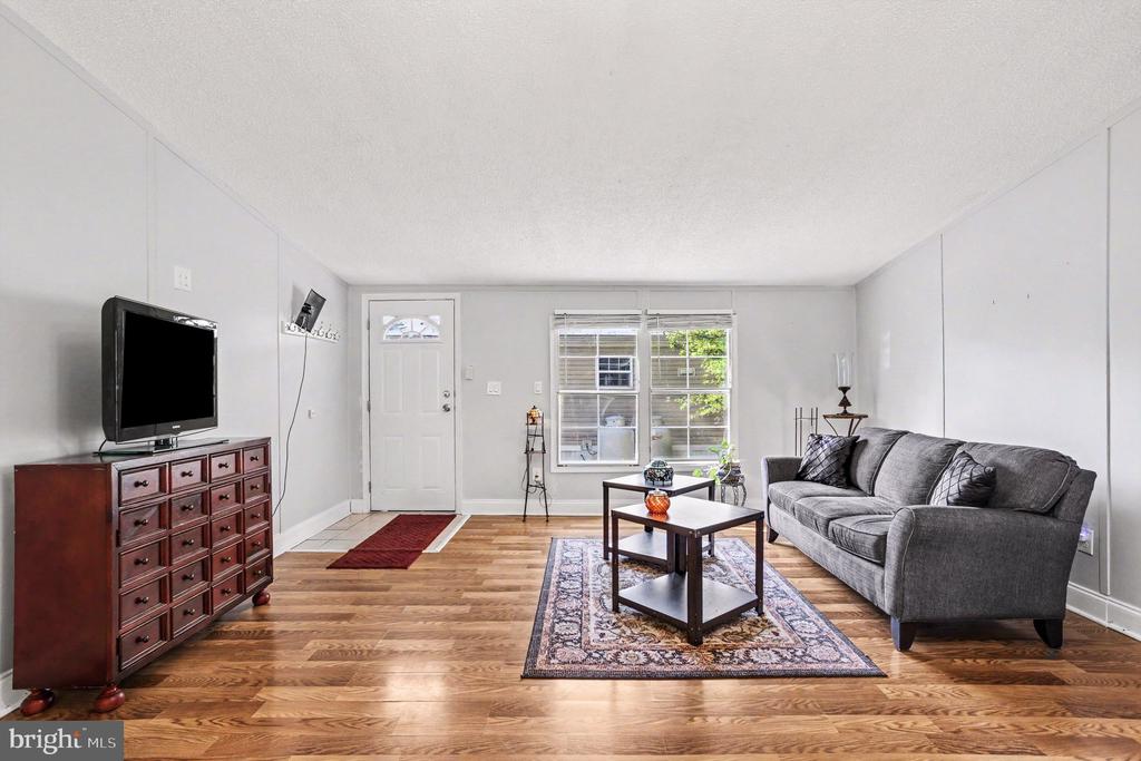 Residential in EDGEWOOD 3