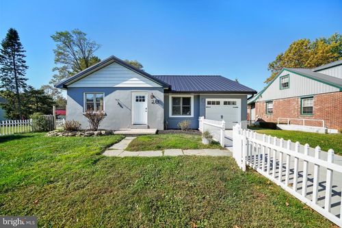 214 Maryland Ave, OXFORD, PA, 19363-1316 | Card Image