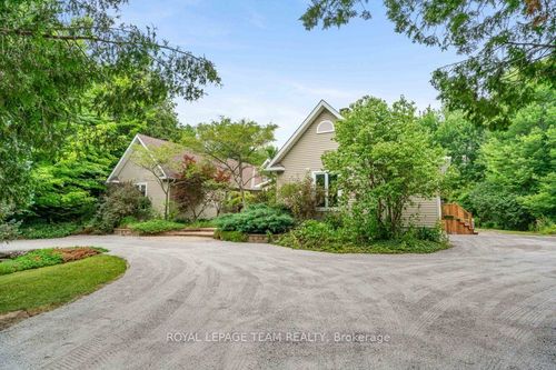 6485 Waddion Dr, Greely, ON, K4P1E7 | Card Image