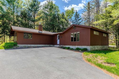9 Mtn Acres Rd, Jamaica, VT, 05343-9507 | Card Image