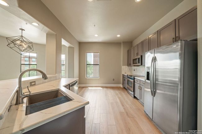 APT-310 - 215 Center St, Condo with 3 bedrooms, 3 bathrooms and null parking in San Antonio TX | Image 8