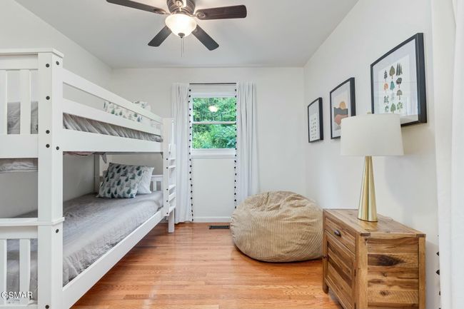 Main-Level Bedroom | Image 14