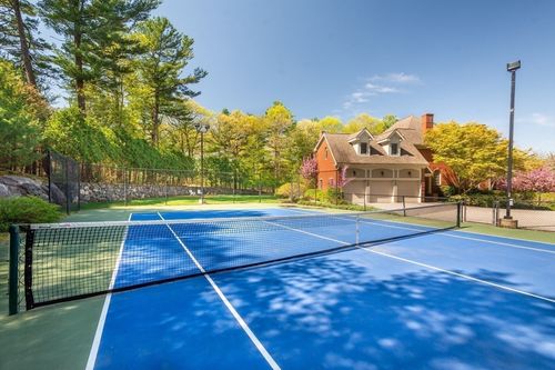 6 Stratford Way, Lincoln, MA, 01773-2812 | Card Image