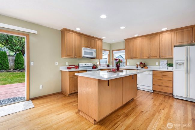 24212 13 Th Pl W, House other with 4 bedrooms, 3 bathrooms and 2 parking in Bothell WA | Image 5