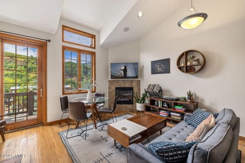 107 Lions Ln, Minturn, CO, 81645-5111 | Card Image