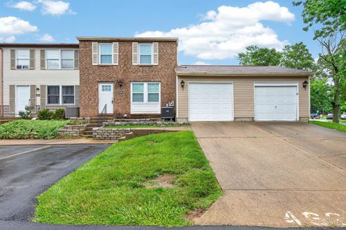 4620 Courtwood Cir, Batavia, OH, 45103-1344 | Card Image
