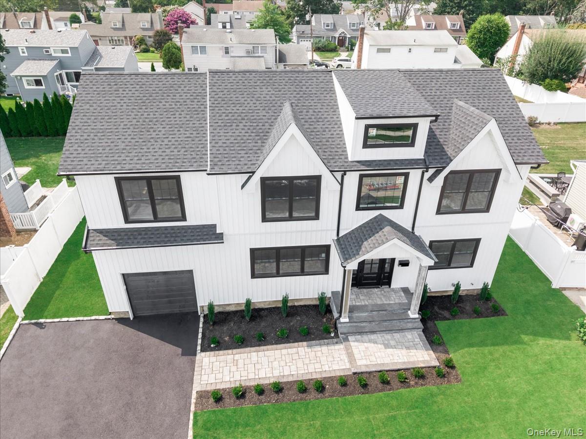 Residential in Oyster Bay 2