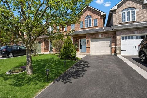 62 Moore Cres, Ancaster, ON, L9G4Z6 | Card Image