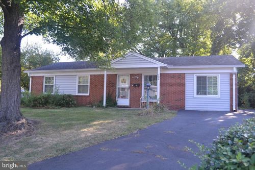 706 S Dogwood Ct, STERLING, VA, 20164-4703 | Card Image