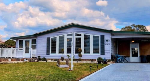 1205 Dustin Dr, Lady Lake, FL, 32159-2417 | Card Image