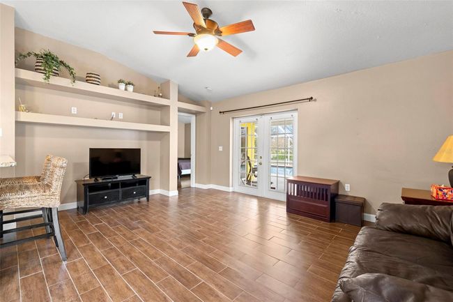 10454 Crestfield Dr, House other with 4 bedrooms, 2 bathrooms and null parking in RIVERVIEW FL | Image 5