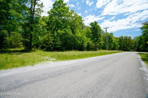 3004 Oswego Rd, Crossville, TN, 38572-6108 | Card Image