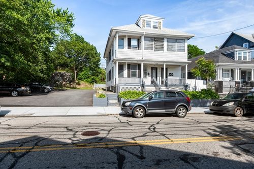 31 Mount Pleasant Ave, Providence, RI, 02908-5152 | Card Image