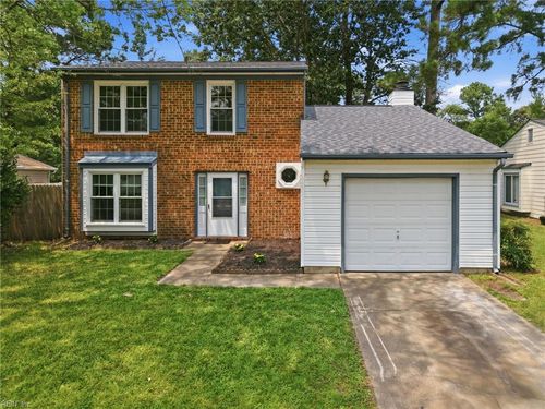 4852 Fountain Hall Dr, Virginia Beach, VA, 23464-6334 | Card Image