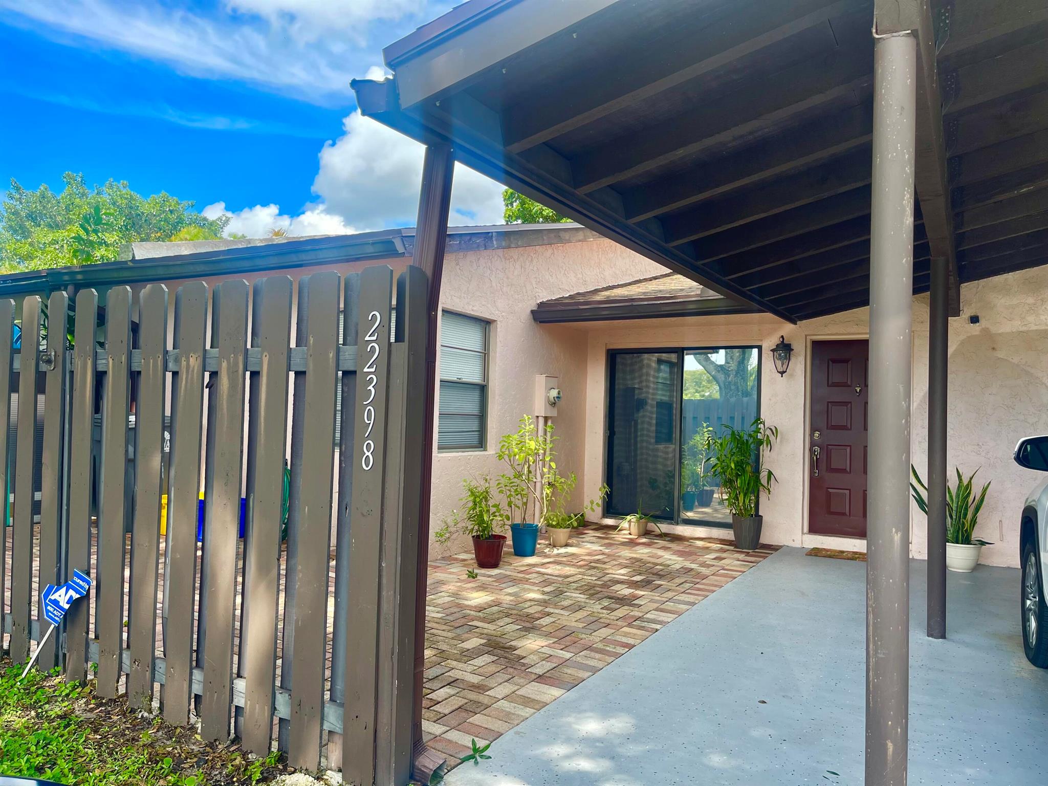 Benidorm Dr, Boca Raton, FL 33428