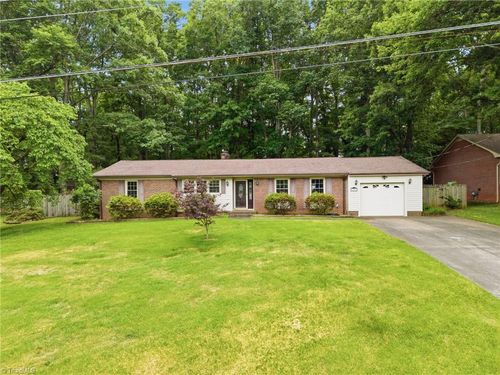 306 Spring St, King, NC, 27021-9578 | Card Image