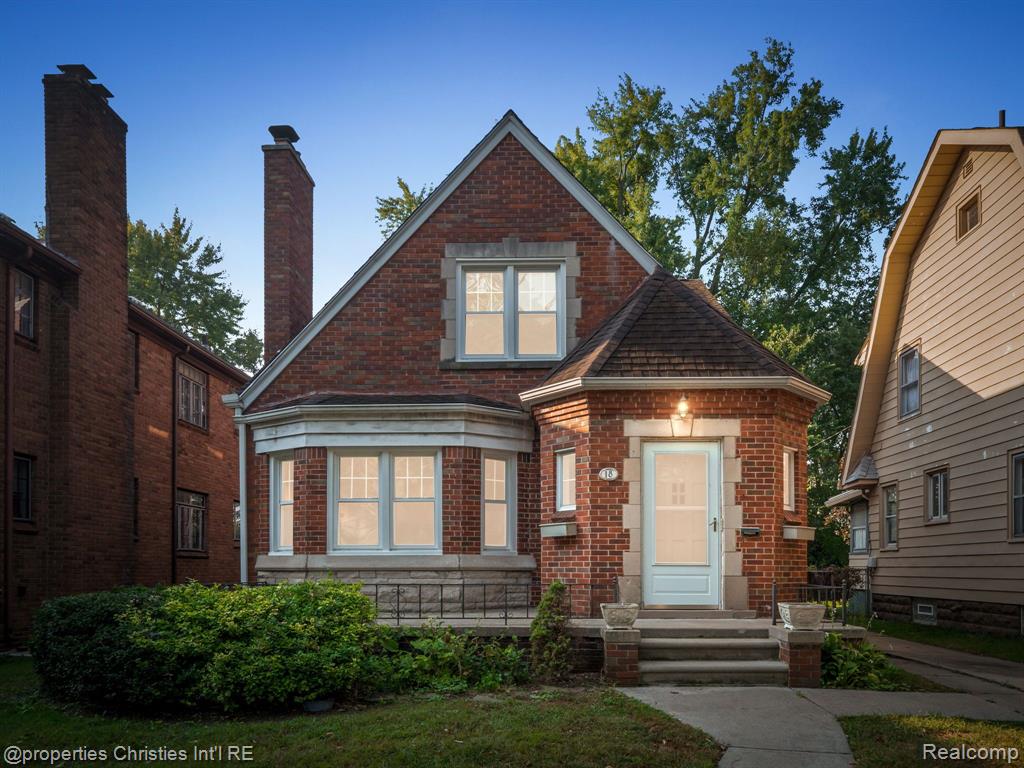Woodward Heights Blvd, Pleasant Ridge, MI 48069
