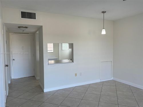 apt-33-20200 Ne 27th Ct, Aventura, FL, 33180-2054 | Card Image