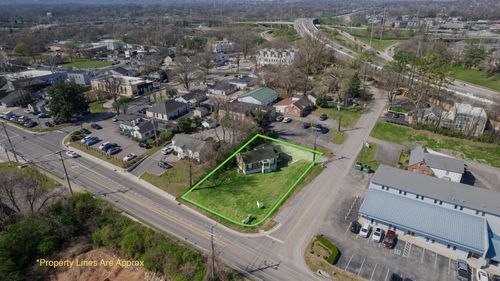 2727 Bransford Ave, Nashville, TN, 37204-3131 | Card Image