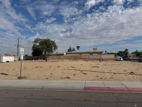 606 N 4th Ave, San Luis, AZ, 85336-0706 | Card Image