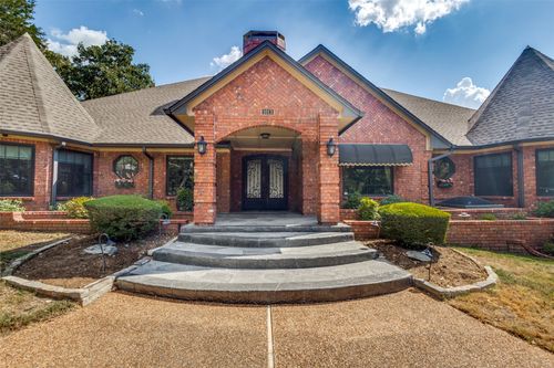 1013 Diamond Blvd, Southlake, TX, 76092-6209 | Card Image