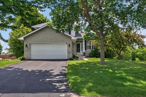 9330 214th St W, Lakeville, MN, 55044-1901 | Card Image