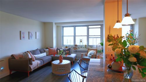 apt-12b-880 Boynton Ave, Bronx, NY, 10473-4630 | Card Image