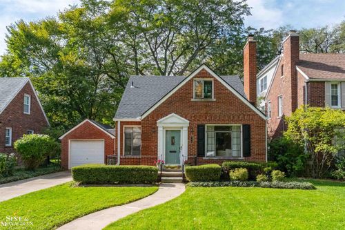 877 Fisher Rd, Grosse Pointe, MI, 48230-1266 | Card Image