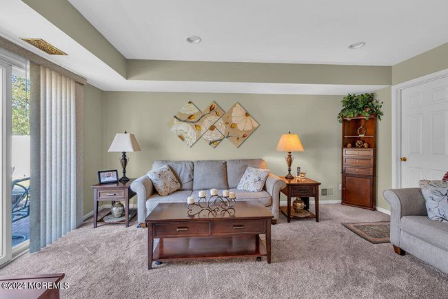 39 Honeysuckle Way, House other with 4 bedrooms, 3 bathrooms and null parking in Howell NJ | Image 15
