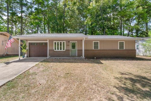 1200 Chris Dr, Benton, AR, 72015-3223 | Card Image