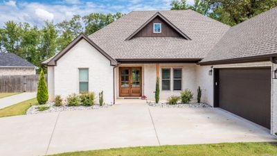 834 Grand Teton Drive, House other with 4 bedrooms, 3 bathrooms and null parking in Benton AR | Image 2