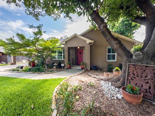 622 Ridgecrest Dr, Irving, TX, 75060-4623 | Card Image