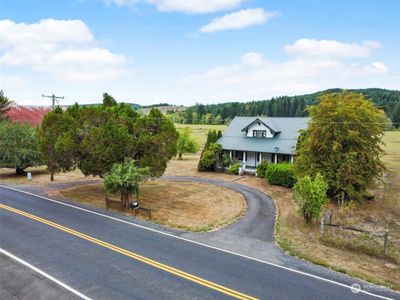 1868 Bunker Creek Road, Home with 3 bedrooms, 2 bathrooms and 6 parking in Chehalis WA | Image 2