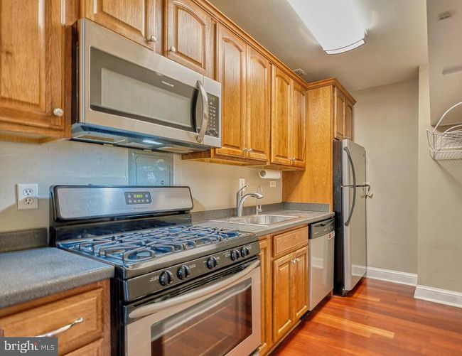 UNIT-101 - 5340 Holmes Run Pkwy, Condo with 1 bedrooms, 2 bathrooms and null parking in ALEXANDRIA VA | Image 7