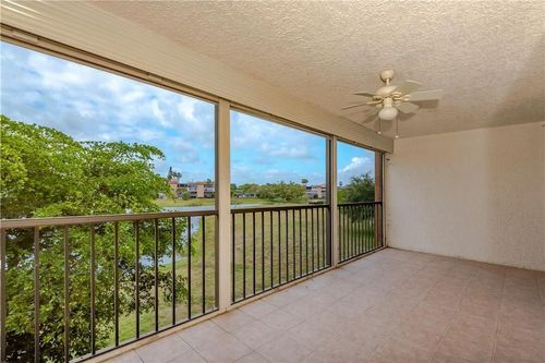 205-7230 Lake Circle Dr, Margate, FL, 33063-4837 | Card Image