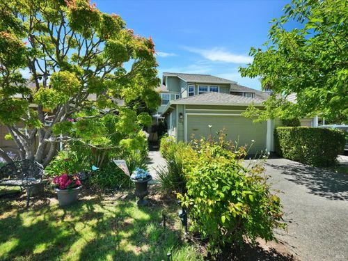 125 Spinnaker Point Dr, San Rafael, CA, 94901-4437 | Card Image