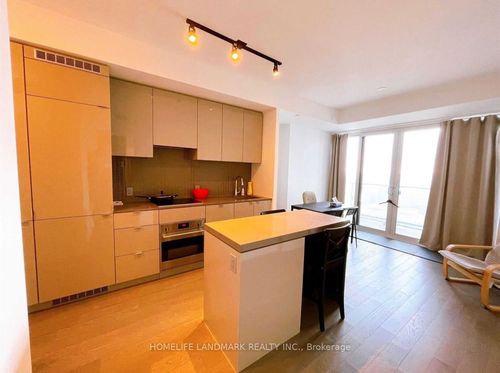 4613-7 Grenville St, Toronto, ON, M4Y0E9 | Card Image