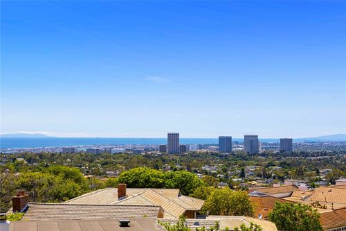 3 Harbor Ridge Dr, Newport Beach, CA, 92660-6815 | Card Image