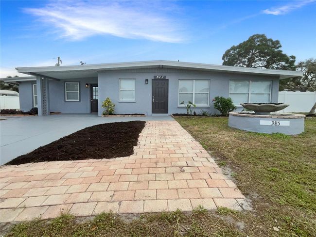 385 W Seminole Drive, House other with 3 bedrooms, 2 bathrooms and null parking in Venice FL | Image 1