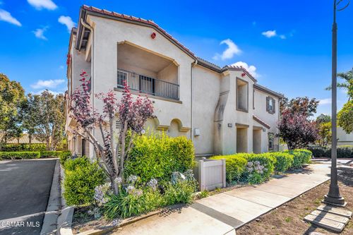 3774 Dunkirk Dr, Oxnard, CA, 93035-1294 | Card Image