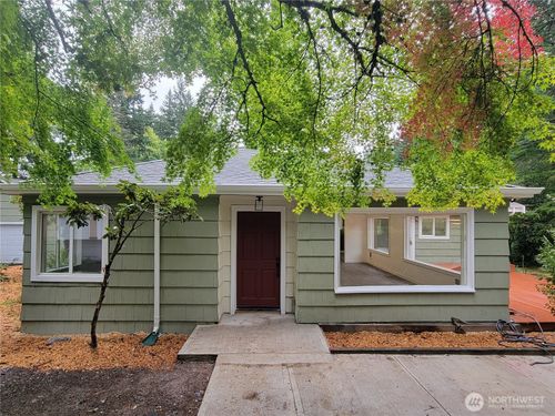 13721 409th Avenue Se, North Bend, WA, 98045 | Card Image