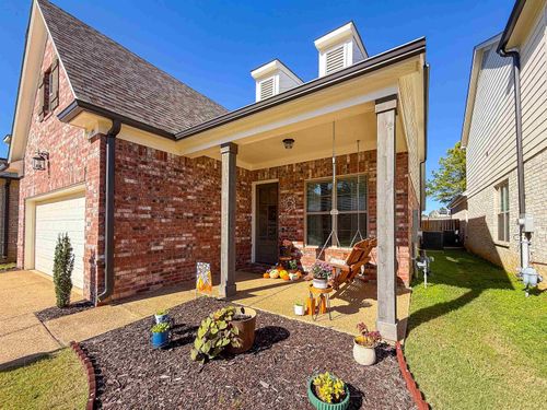 195 Chickasaw Trace Dr, Oakland, TN, 38060-1048 | Card Image