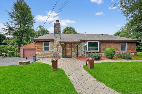 125 Putnam Dr, Carmel, NY, 10512-5655 | Card Image
