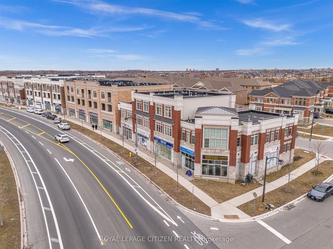 123 Luzon Ave, Home with 3 bedrooms, 3 bathrooms and 2 parking in Markham ON | Image 5