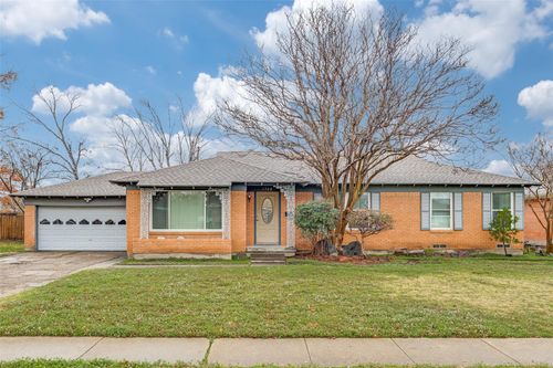 1708 Arrow Ln, Garland, TX, 75042-8311 | Card Image