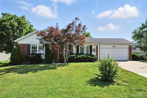 1162 Spencer Rd, Saint Peters, MO, 63376-4685 | Card Image